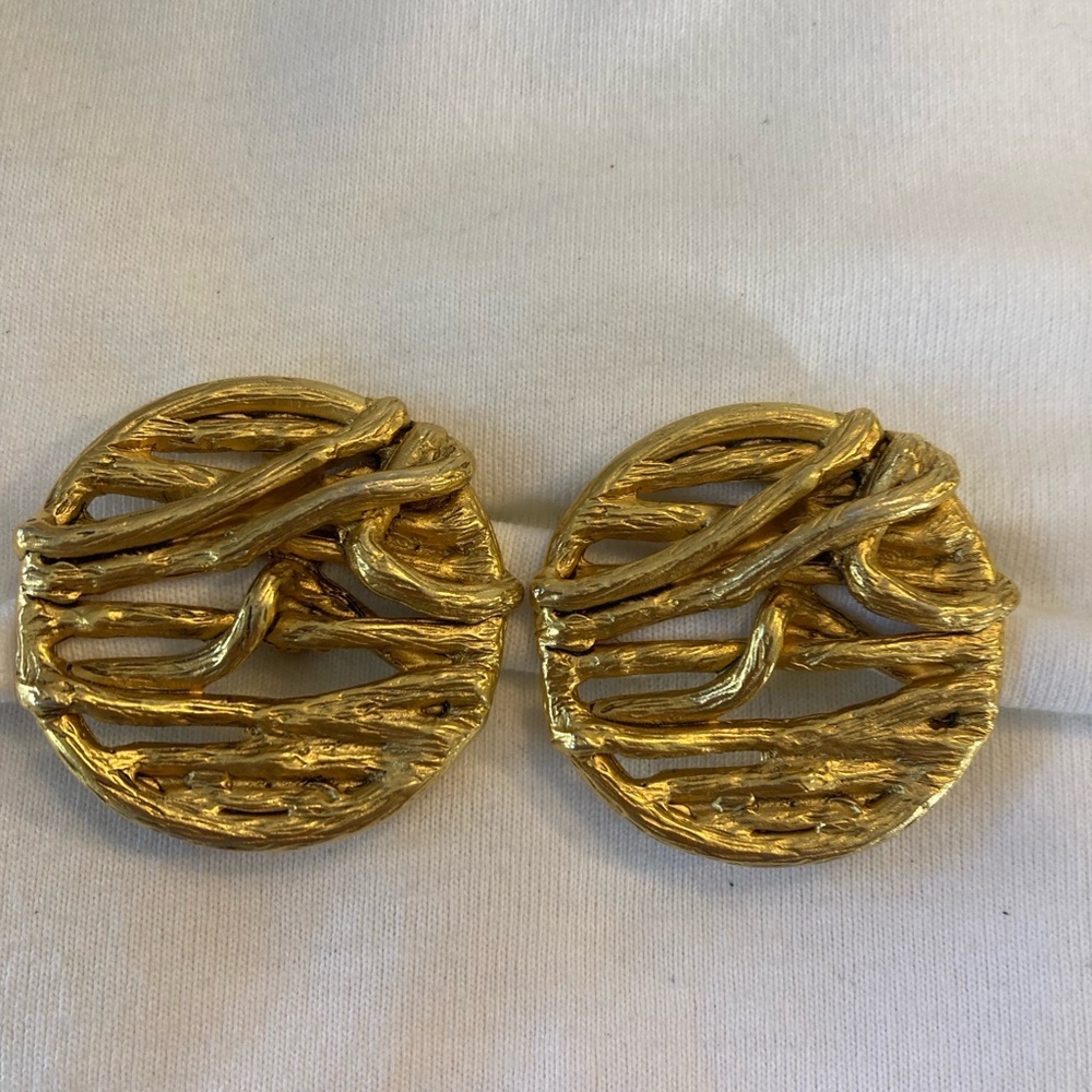 Clara Studio Inc Abstract Vintage Clip Earrings